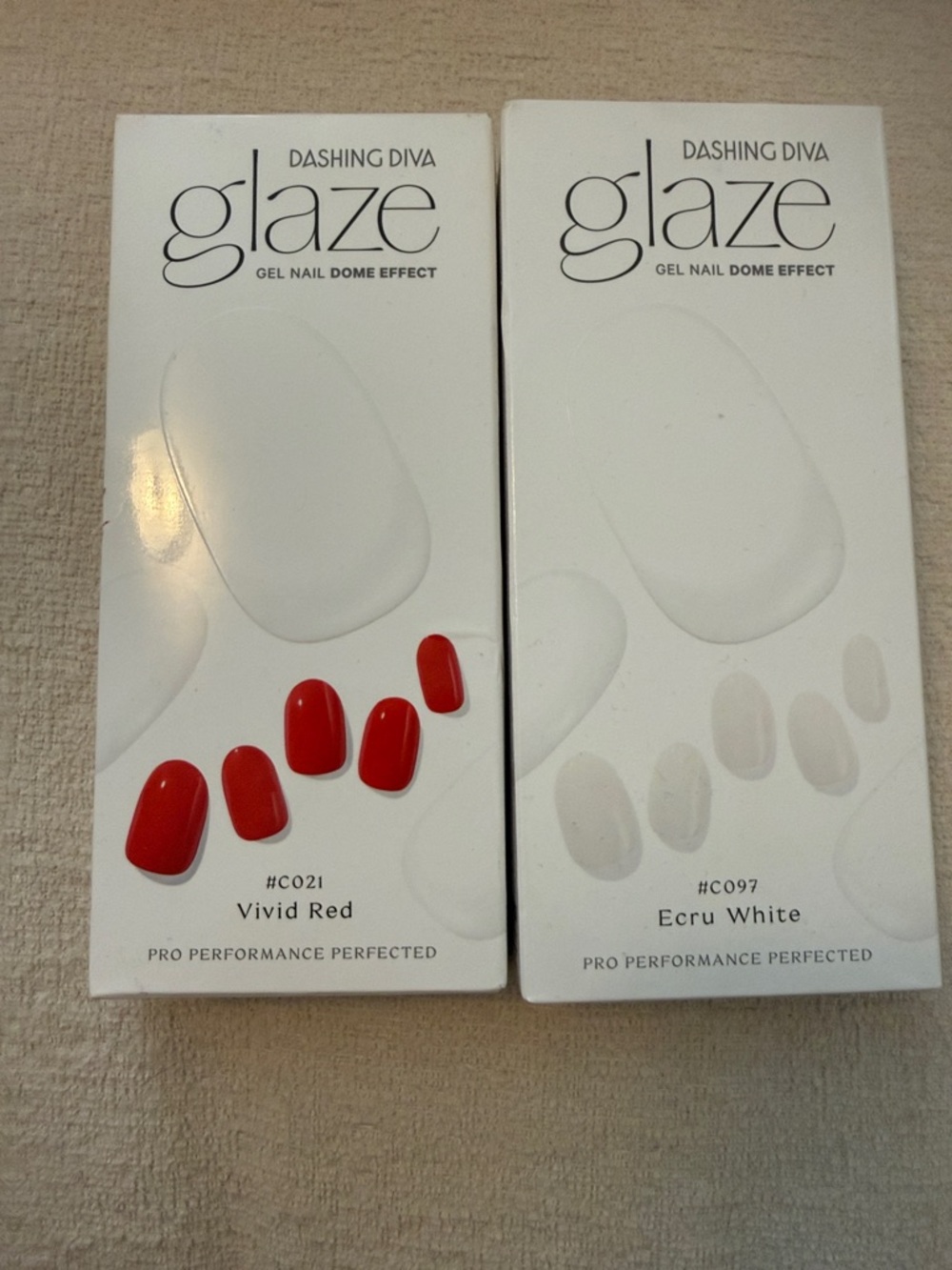 Dashing Diva Glaze Gel Nail Dome Effect - Vivid Red & Ecru White